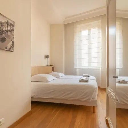 C096-apt Overlooking The Old Port The View Is Magical Appartement Cannes