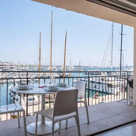 C096-apt Overlooking The Old Port The View Is Magical Cannes
